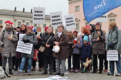 OMAS GEGEN RECHTS BERLIN - Für ein würdiges Gedenken - gemeinsam mit dem Bündnis für ein weltoffenes und tolerantes Berlin - Mitmachaktion